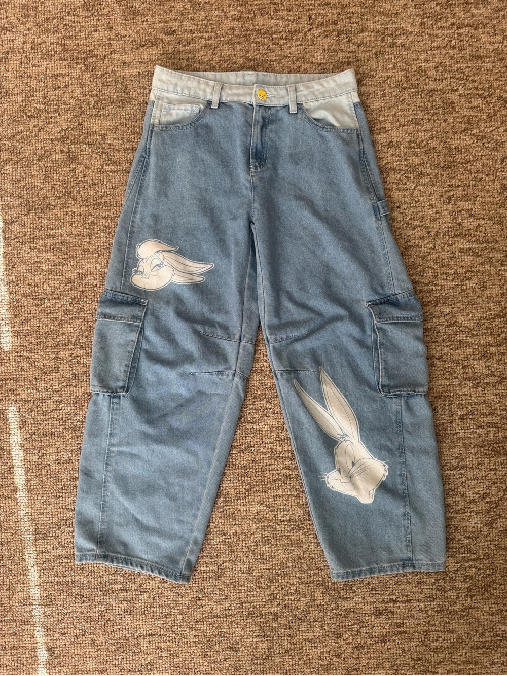 Vintage Y2K Looney Tunes Light Wash Denim Jeans (Size: 18 Read description)